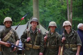 CREVECOEUR, Le Bataillon Français de l'ONU en Corée. (1950-1953) Ccf8463fd062a0106...c09c7029-45a52ce