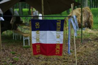CREVECOEUR, Le Bataillon Français de l'ONU en Corée. (1950-1953) Fanion-45a5263